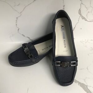 Anne Klein AK IFlex Women’s Navy Blue Driving Loafer US 6